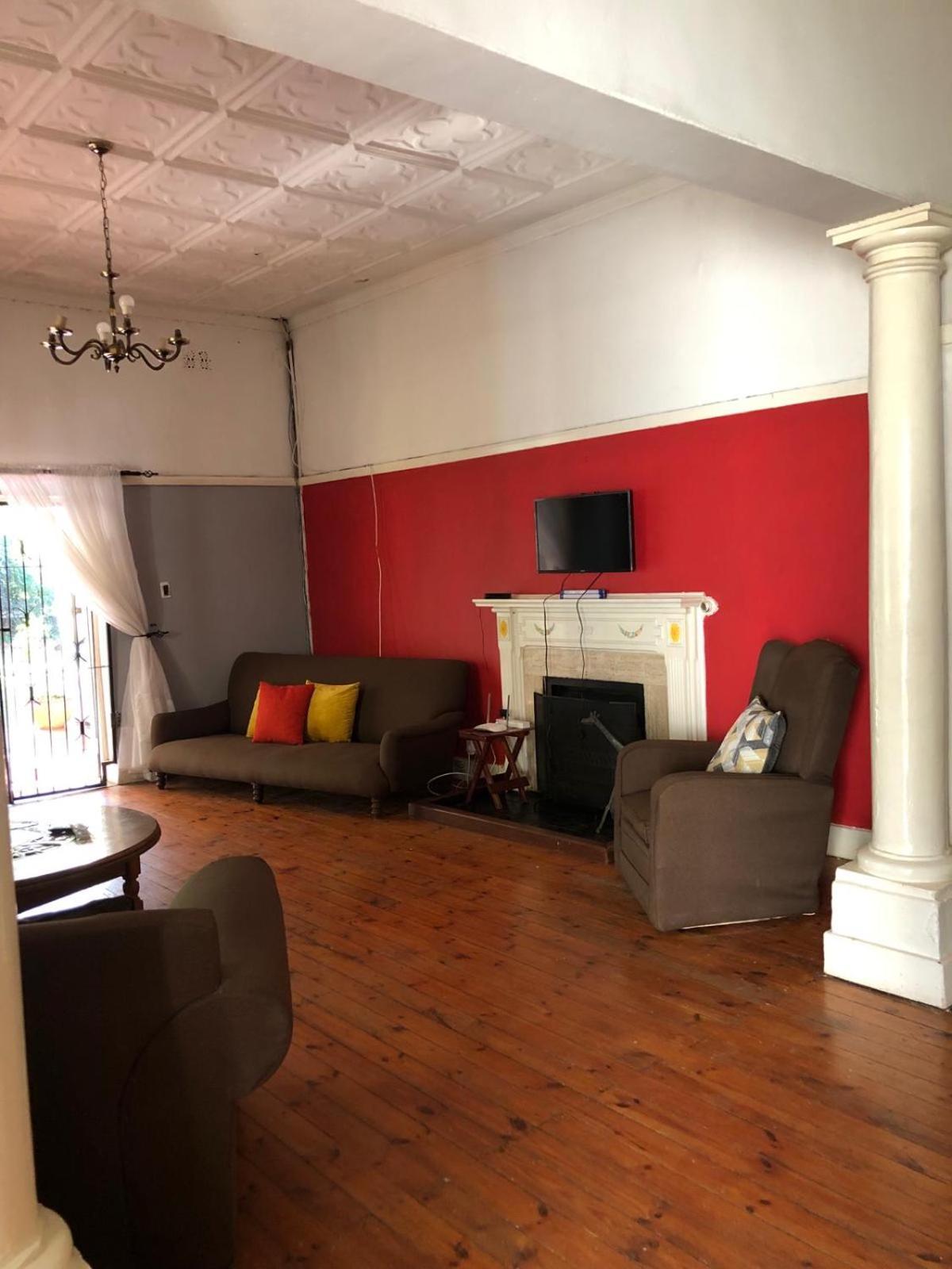 Choice Backpackers Lodge Bulawayo Extérieur photo