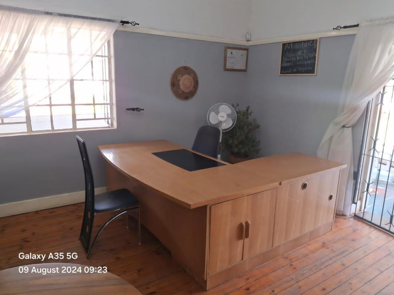 Choice Backpackers Lodge Bulawayo Extérieur photo